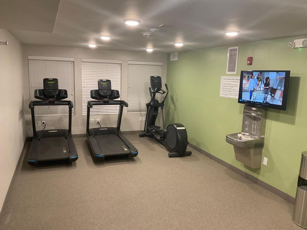 Woodspring Suites Dearborn Detroit Buitenkant foto