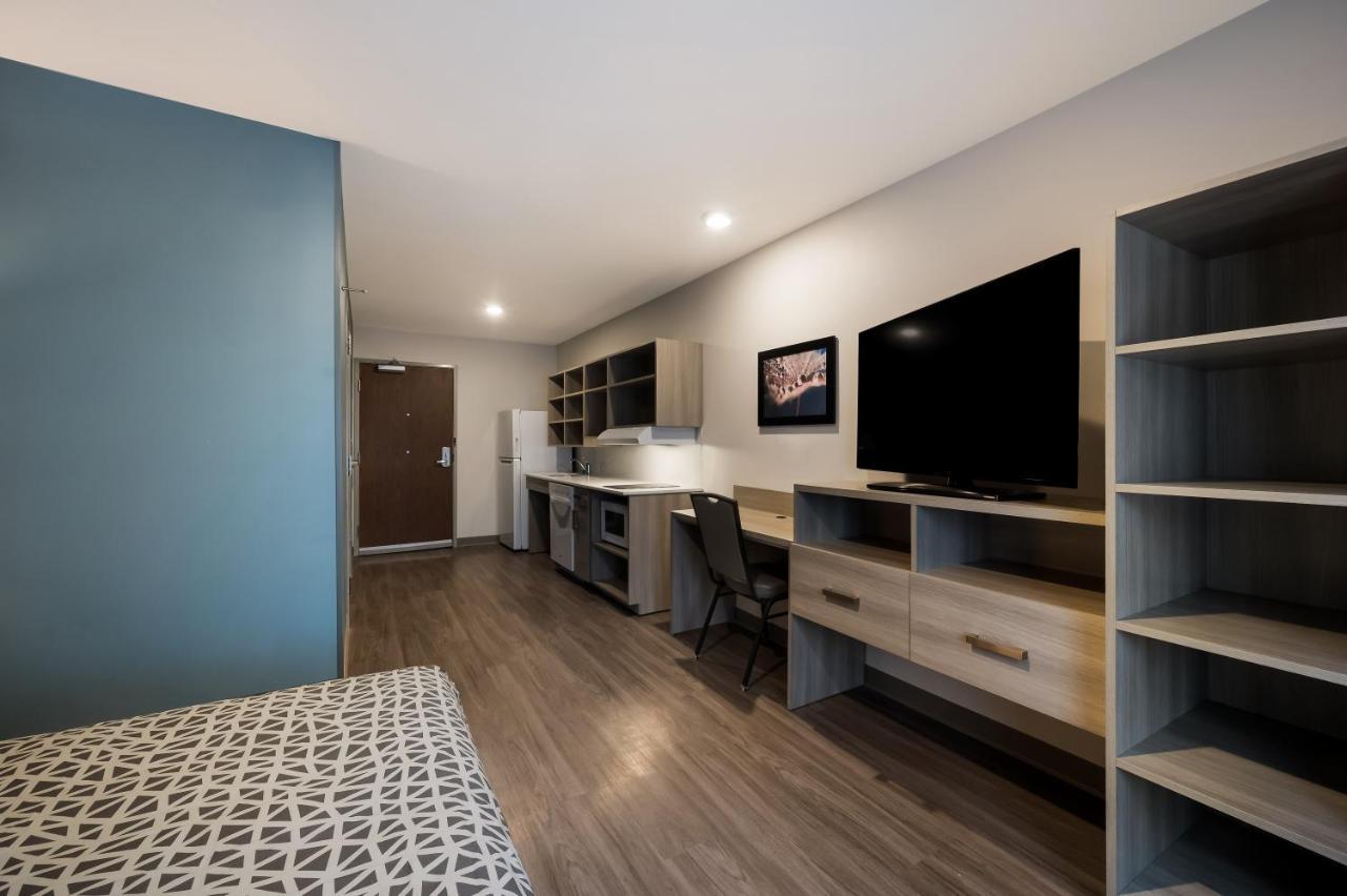 Woodspring Suites Dearborn Detroit Buitenkant foto