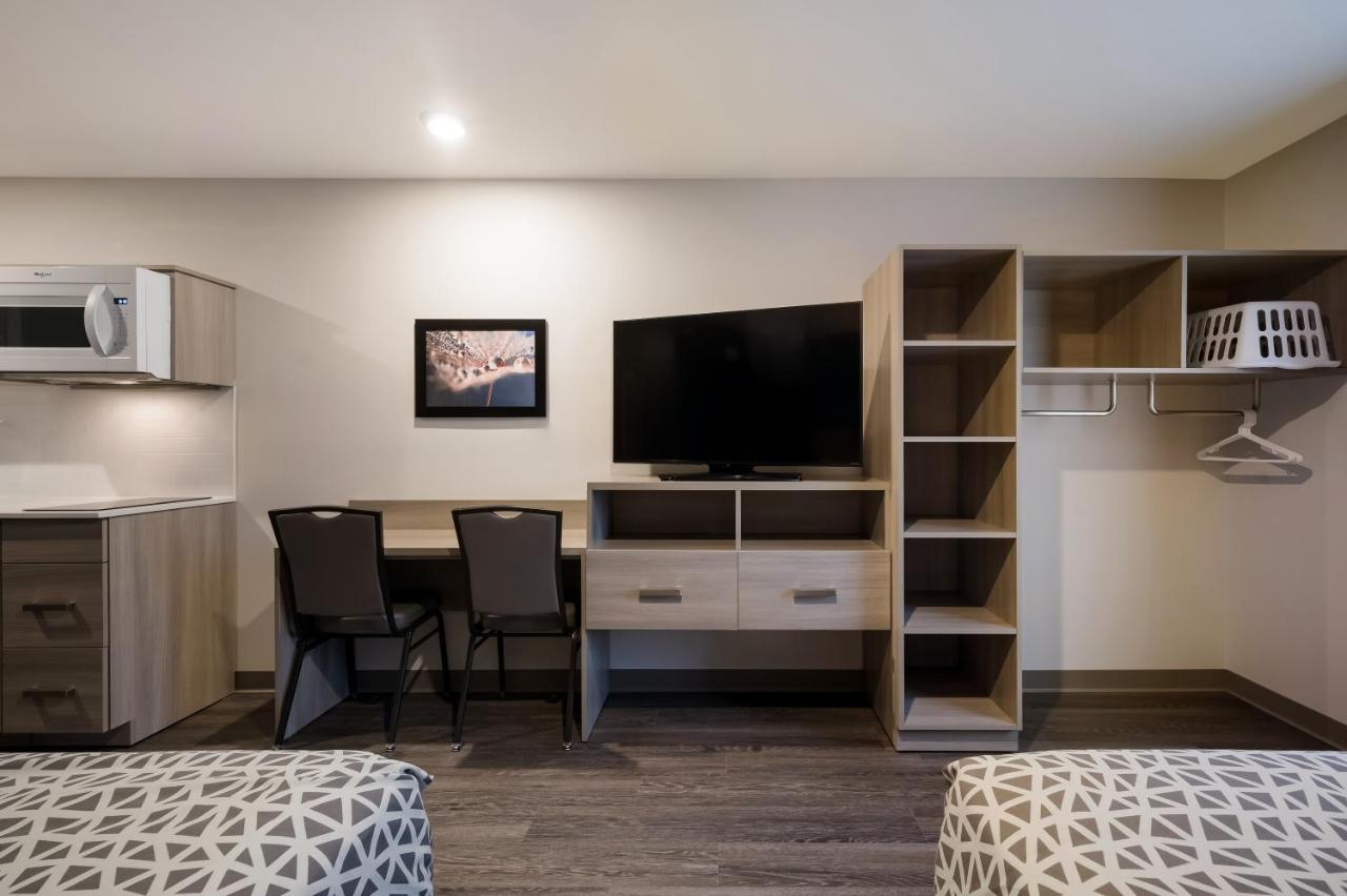 Woodspring Suites Dearborn Detroit Buitenkant foto