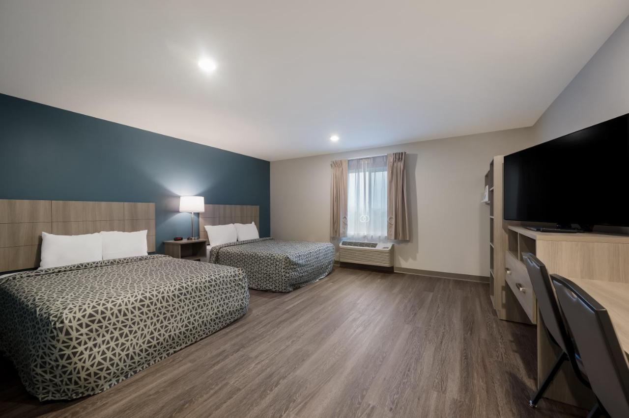 Woodspring Suites Dearborn Detroit Buitenkant foto