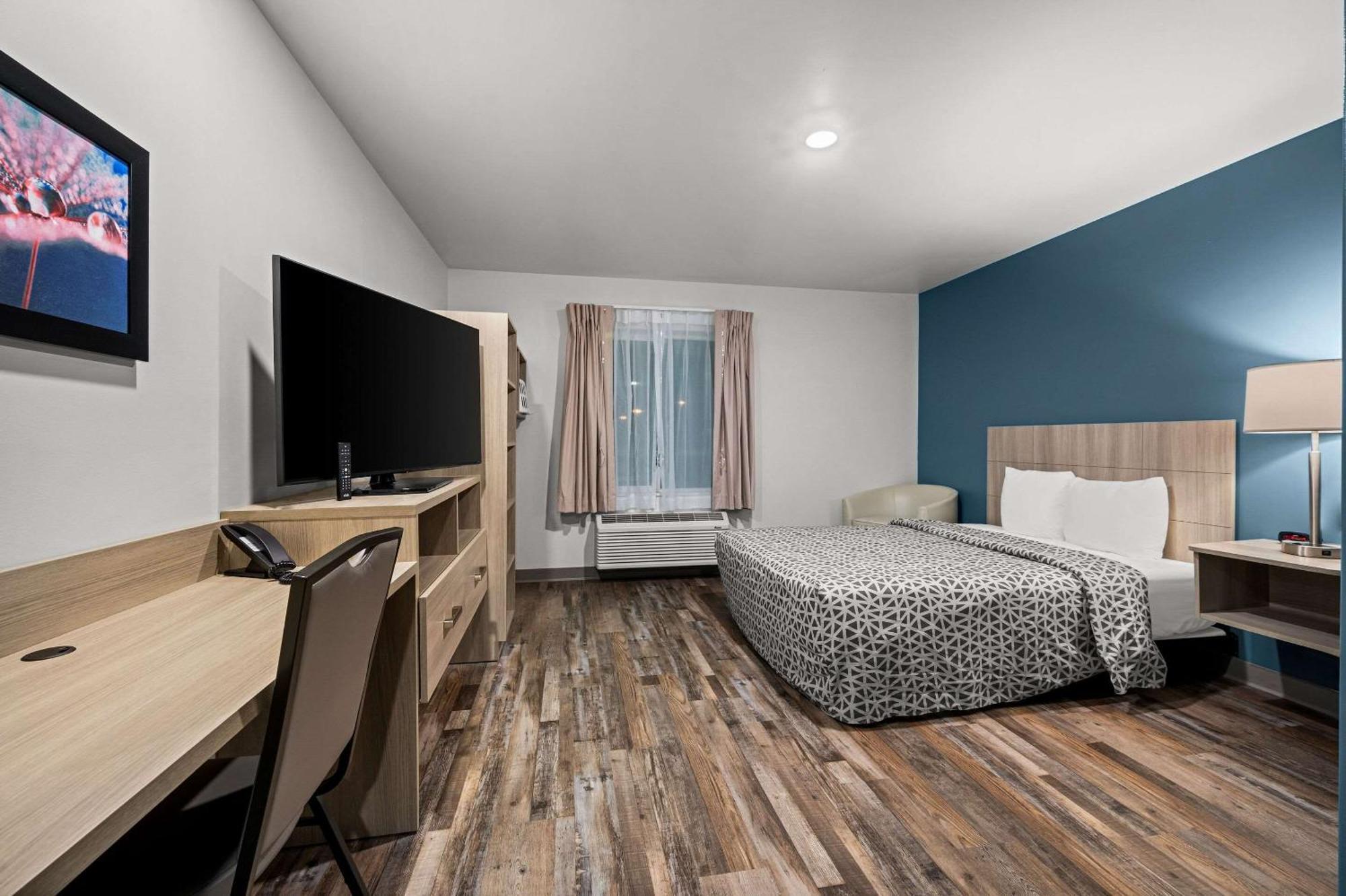Woodspring Suites Dearborn Detroit Buitenkant foto