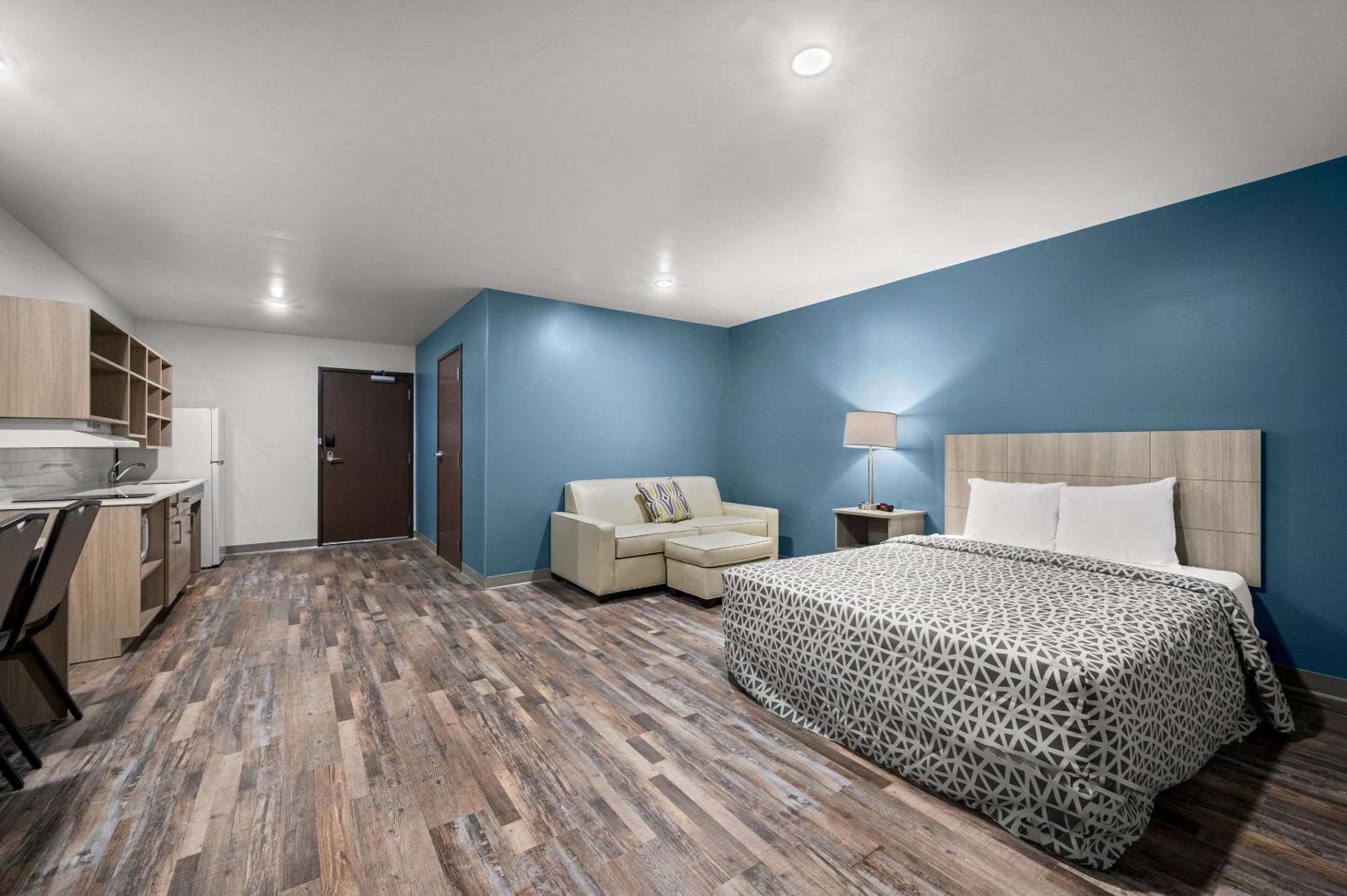 Woodspring Suites Dearborn Detroit Buitenkant foto