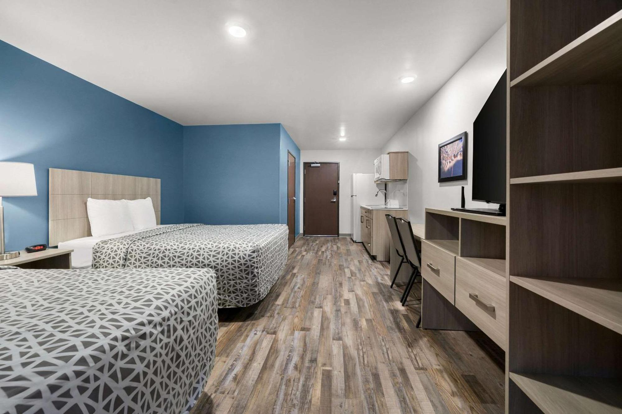 Woodspring Suites Dearborn Detroit Buitenkant foto
