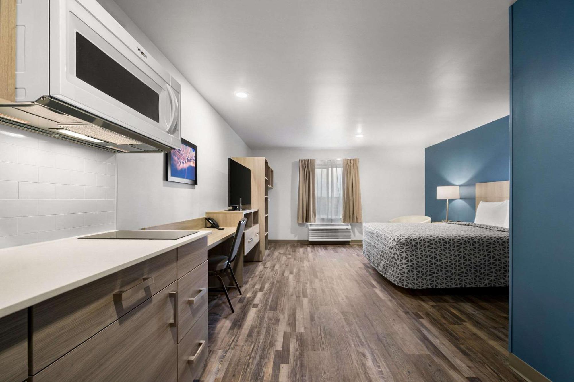 Woodspring Suites Dearborn Detroit Buitenkant foto