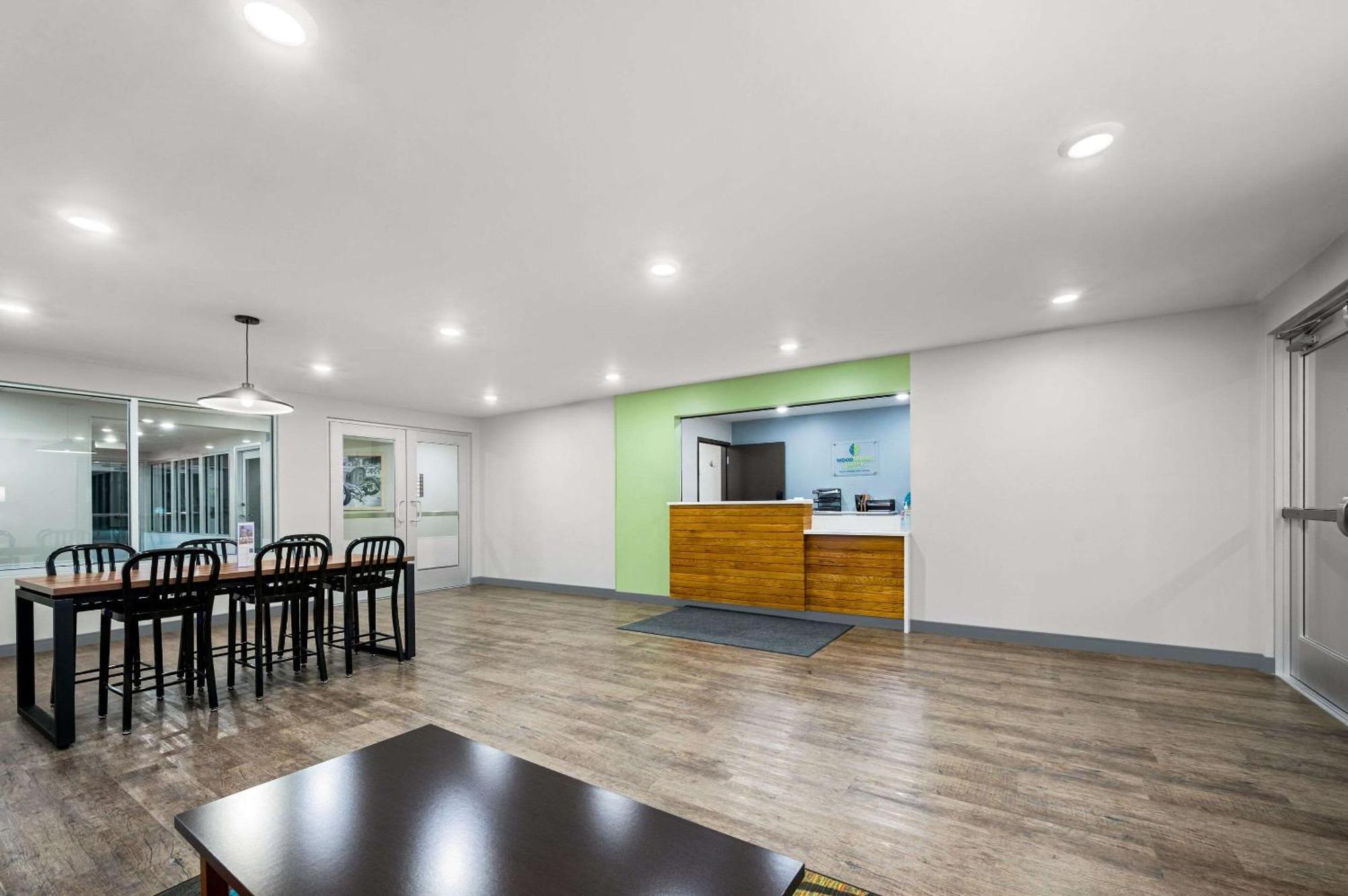 Woodspring Suites Dearborn Detroit Buitenkant foto